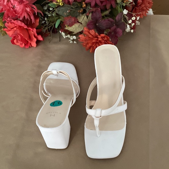 H Halston  women’s white block sandals - Picture 10 of 10